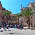 Apartment Near Plaza Ayuntamiento In The Historic Center Of Valencia